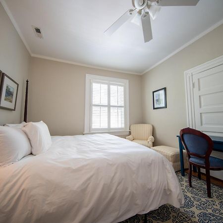 The Edenton Collection-Captain'S Quarters Inn Szoba fotó