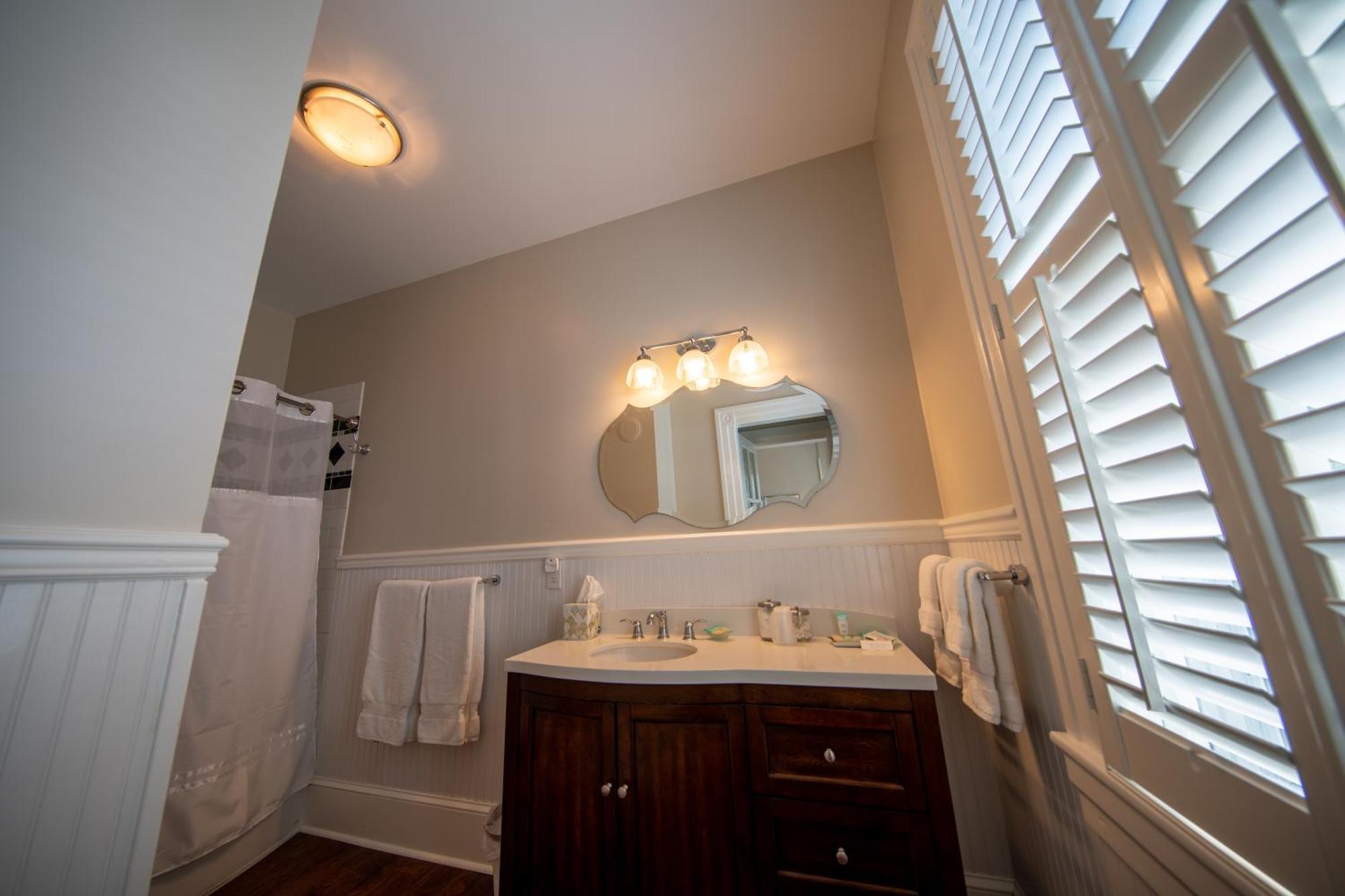 The Edenton Collection-Captain'S Quarters Inn Szoba fotó